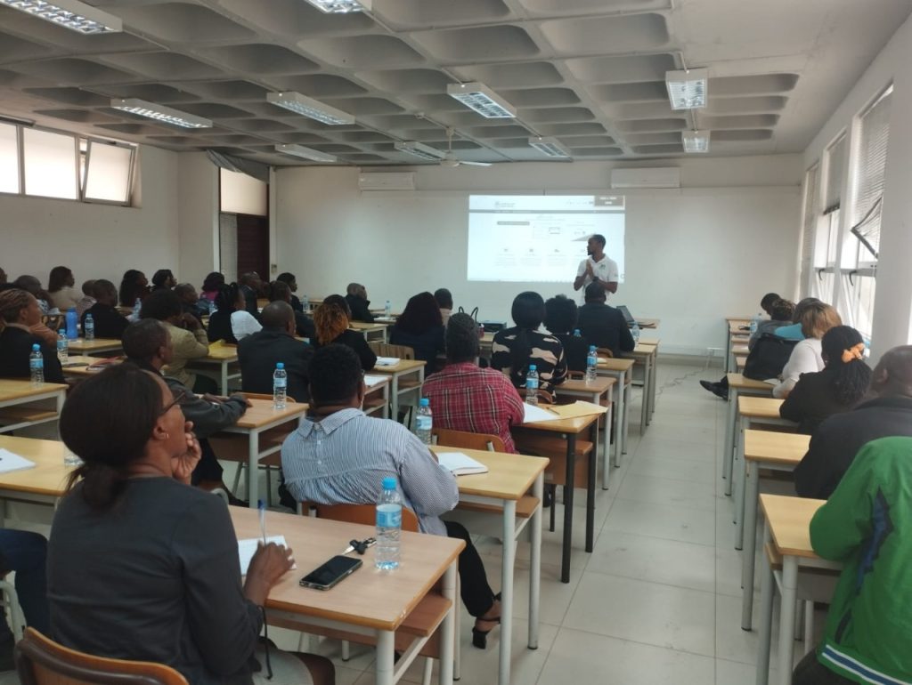 CIUEM APOIA CENTRO DE DESENVOLVIMENTO PROFISSIONAL NO DESENHO E LANÇAMENTO DO 1º CURSO EM REGIME HÍBRIDO